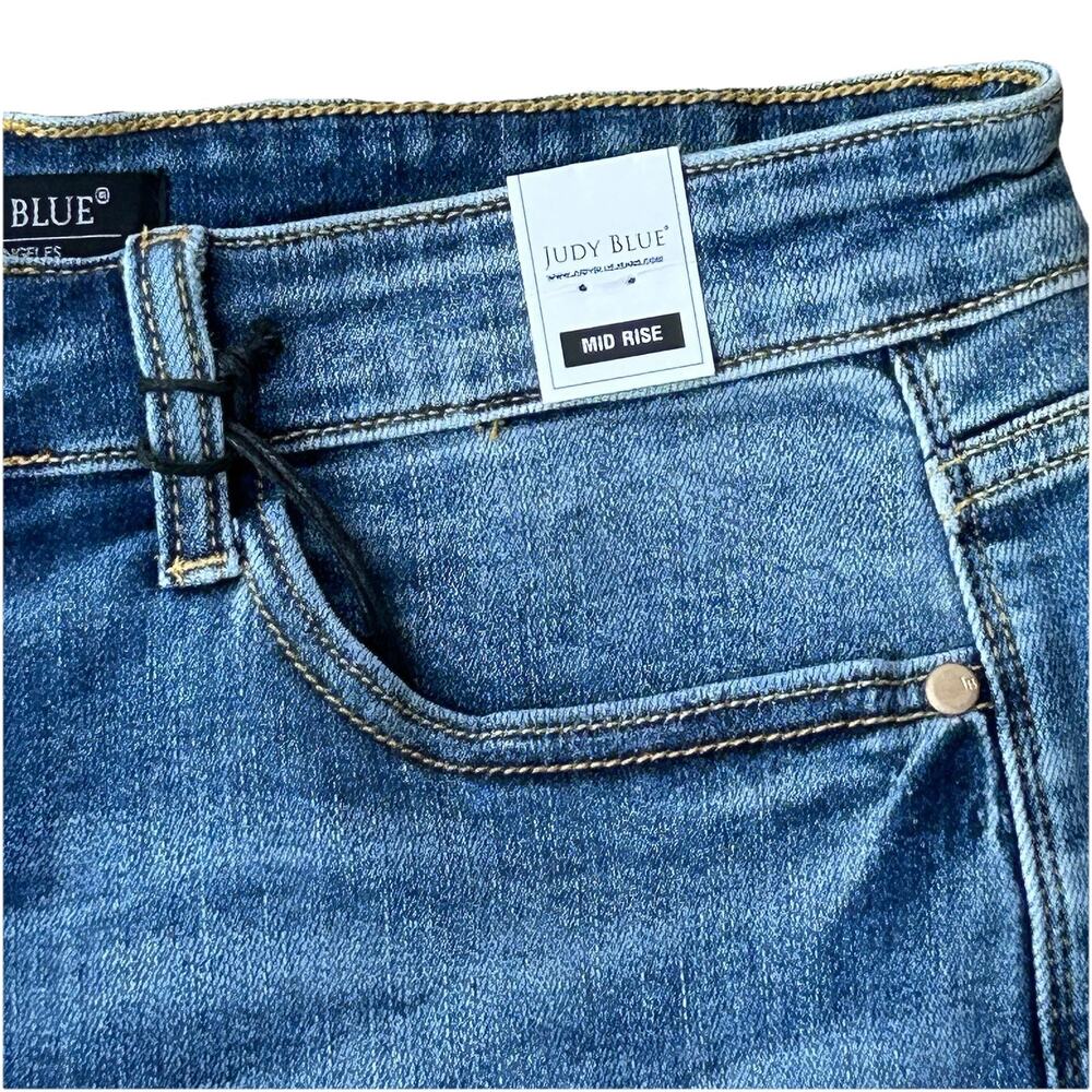 NEW Judy Blue Released Hem Shorts Women Size XL Blue Dark Wash Mid Rise Cut Offs - Picture 5 of 10